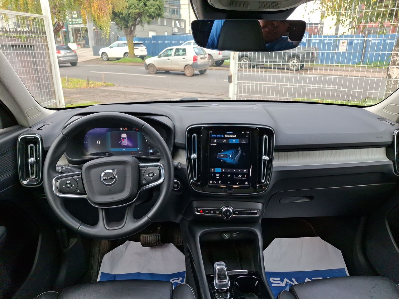 VOLVO - 32