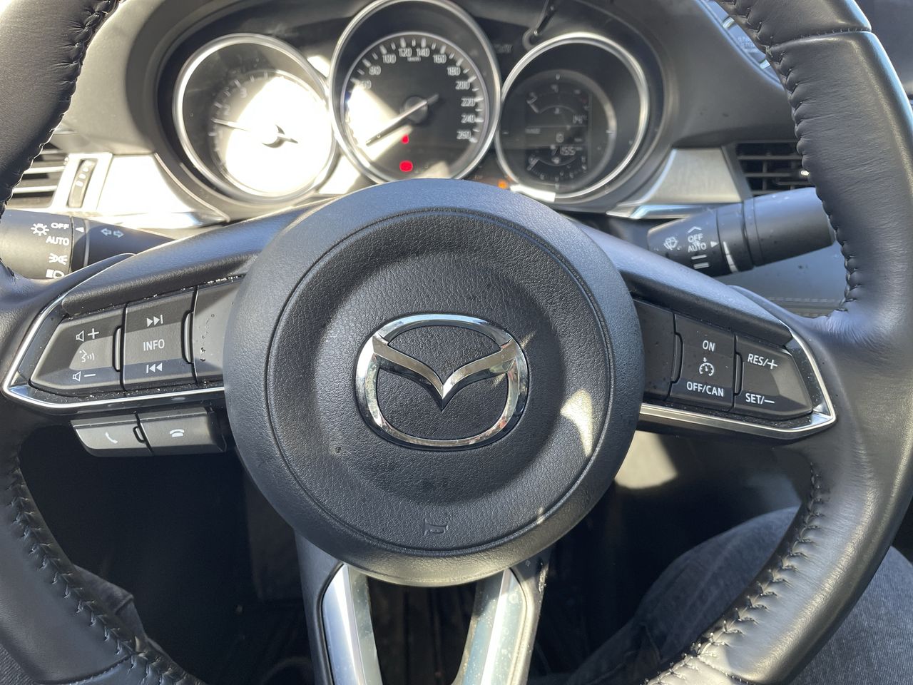 MAZDA - 24