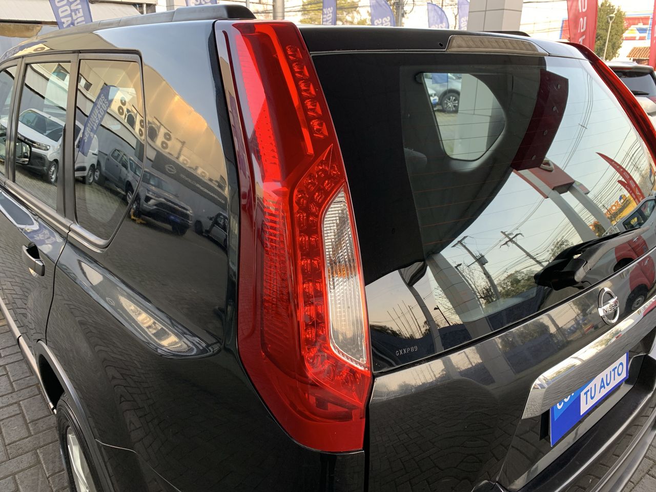 NISSAN - 20