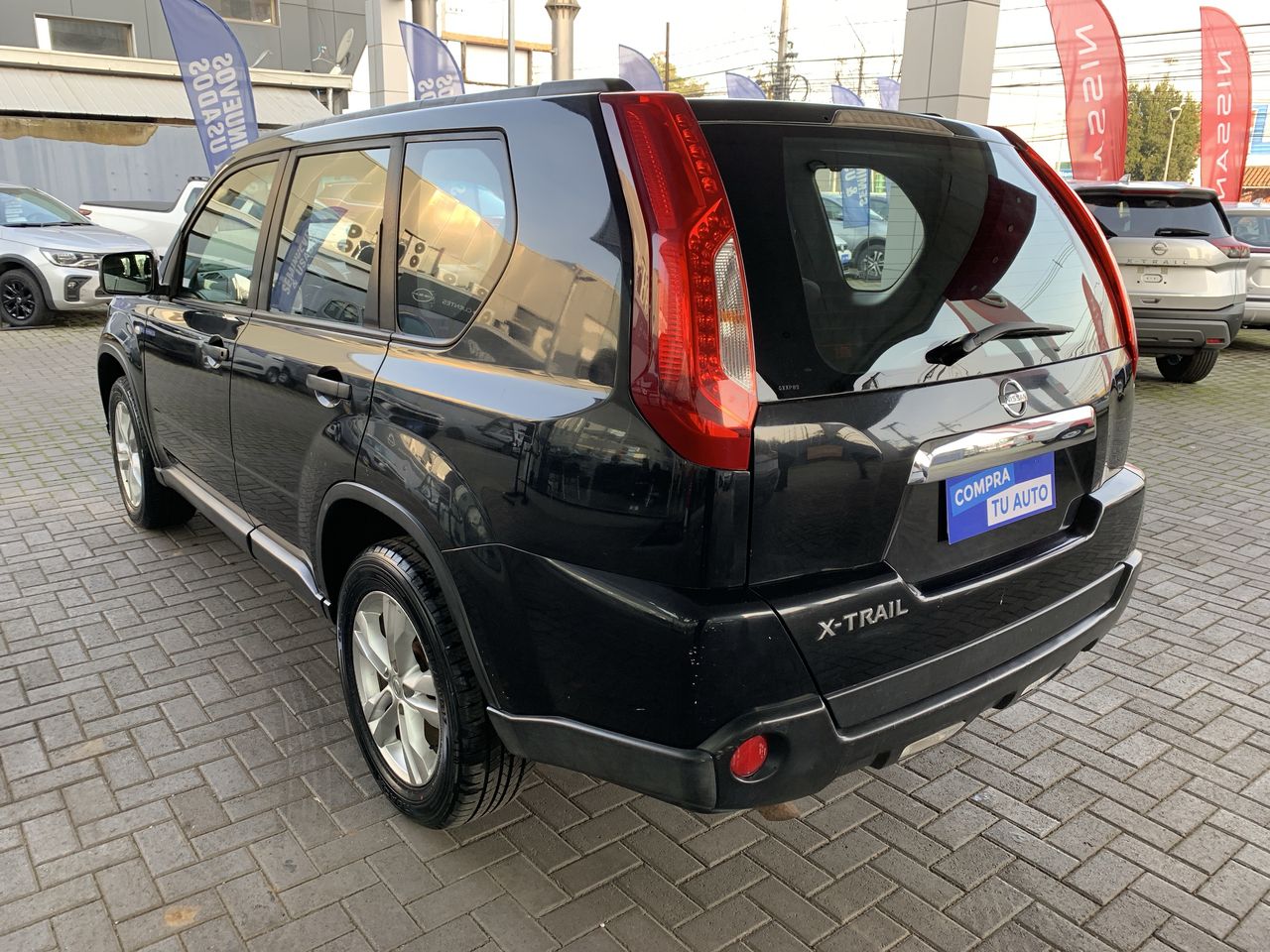 NISSAN - 5