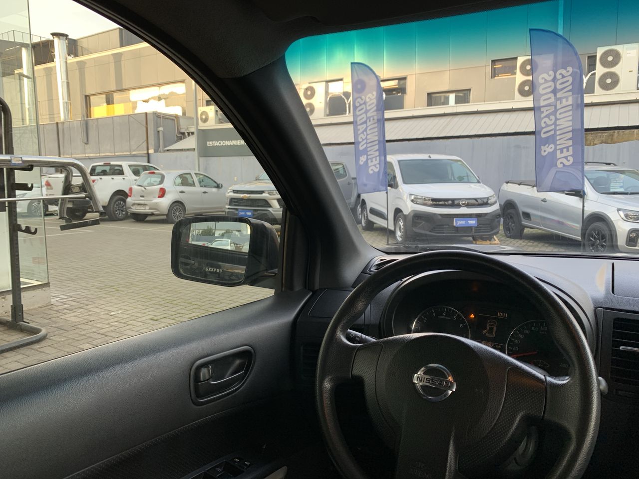 NISSAN - 16
