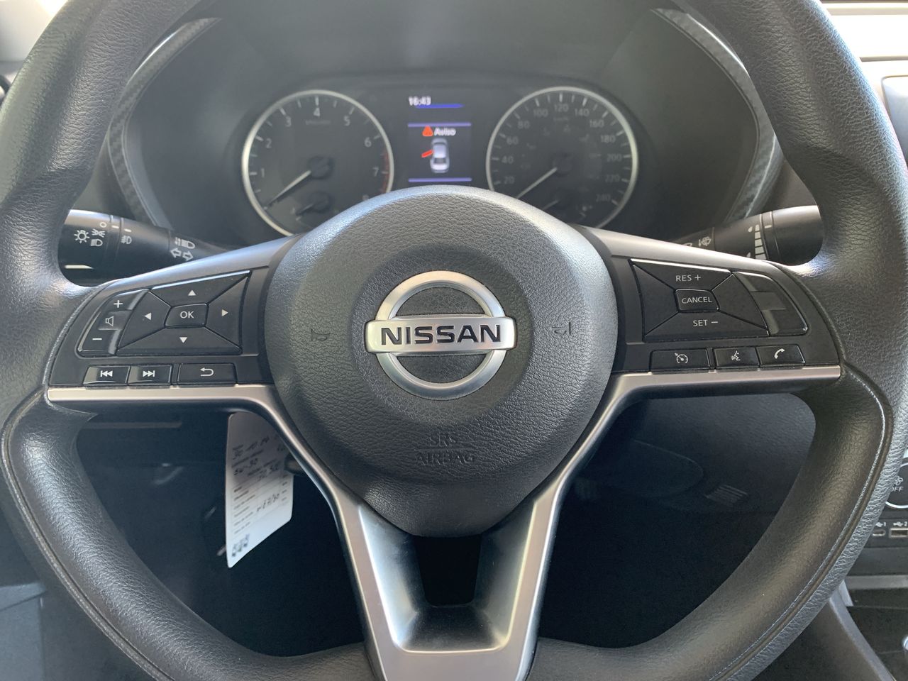 NISSAN - 26