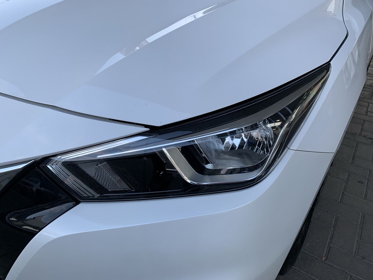 NISSAN - 19