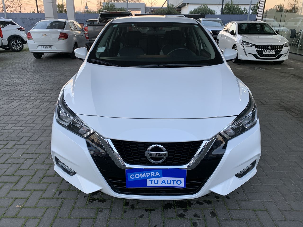 NISSAN - 2