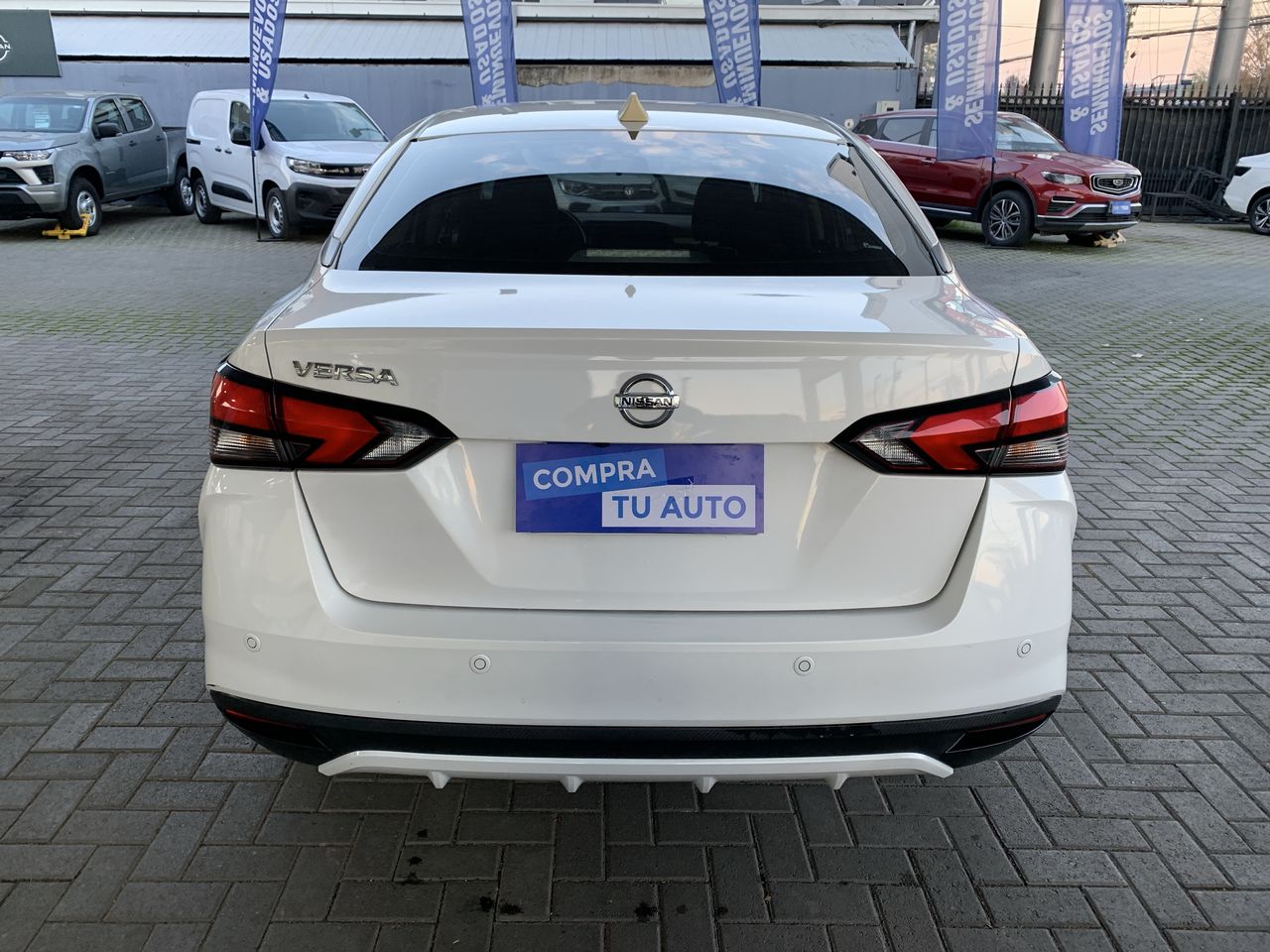 NISSAN - 6