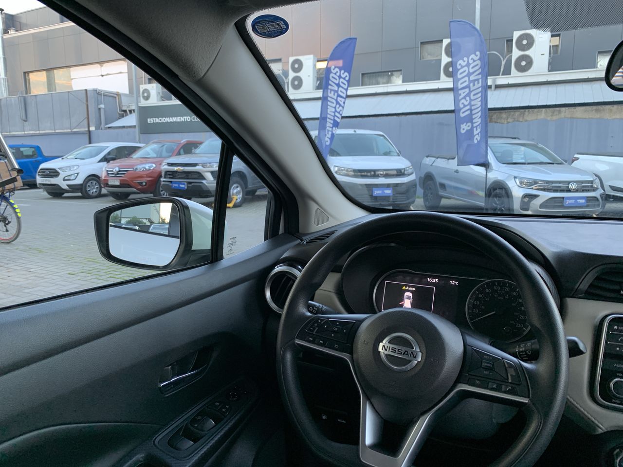 NISSAN - 16