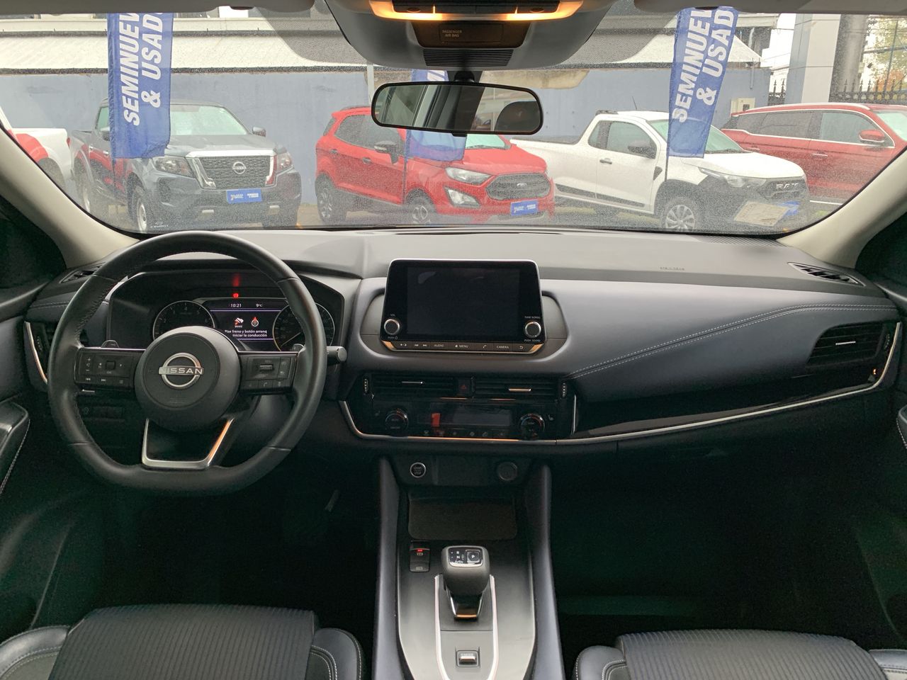 NISSAN - 33