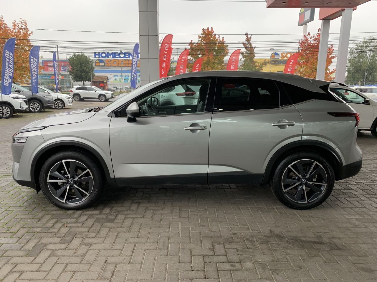 NISSAN - 4
