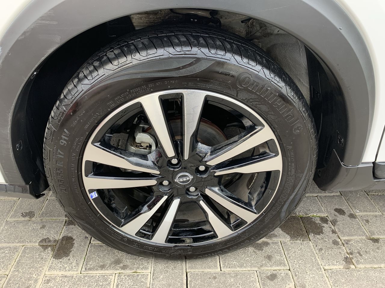 NISSAN - 17