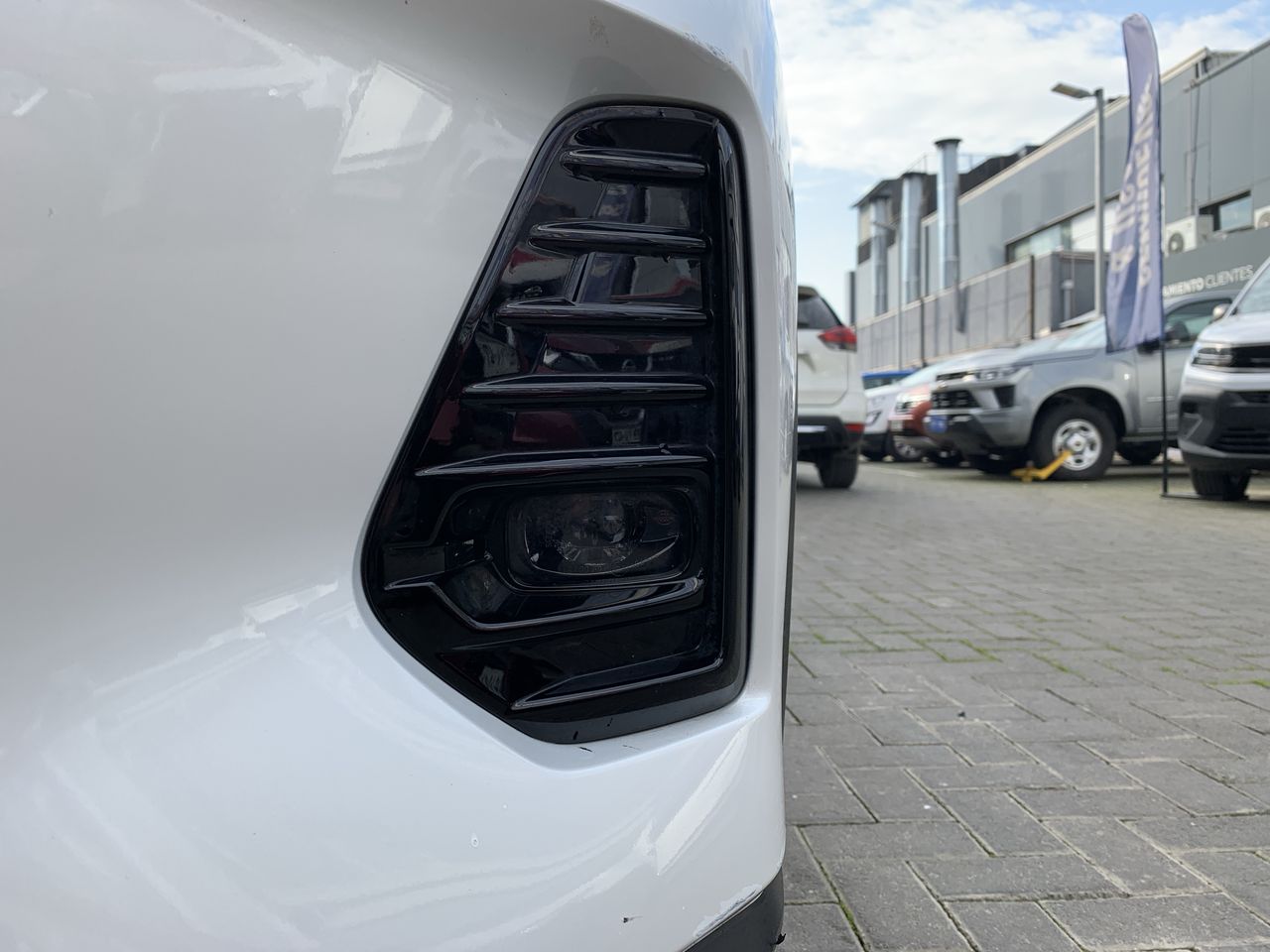 NISSAN - 20