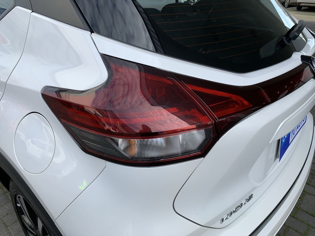 NISSAN - 21