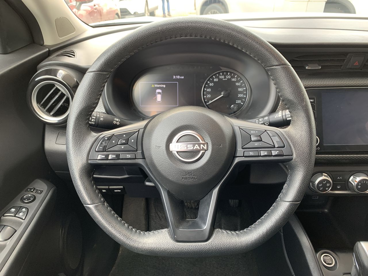 NISSAN - 25