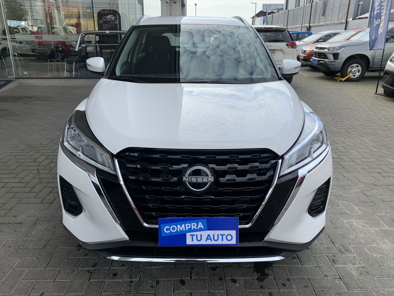 NISSAN - 2