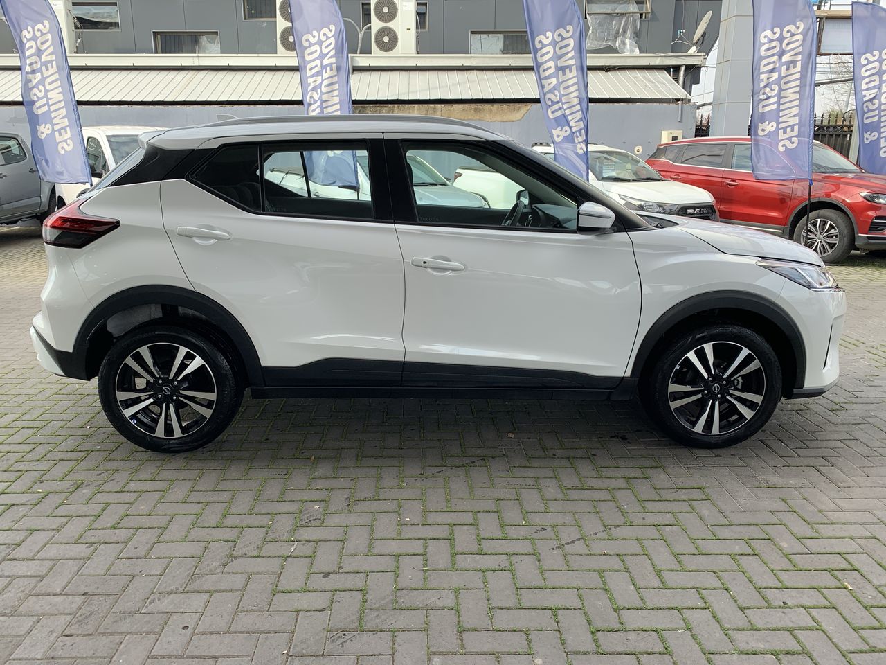 NISSAN - 8
