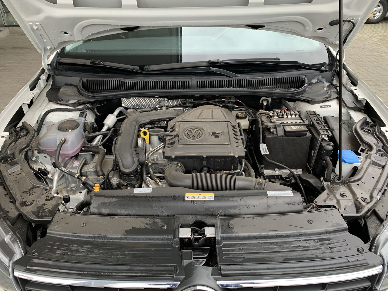 VOLKSWAGEN - 18