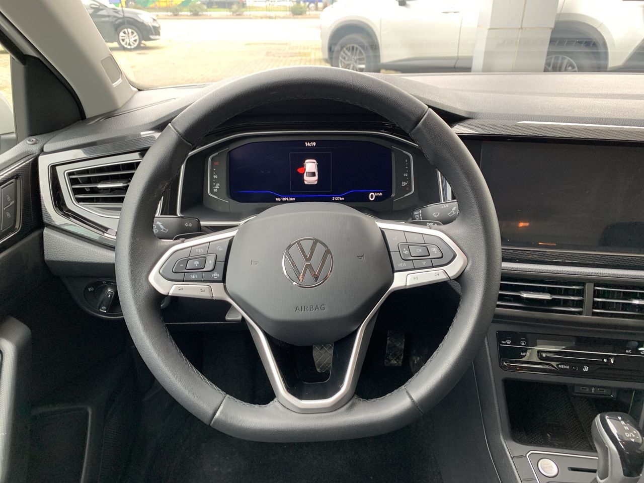 VOLKSWAGEN - 25