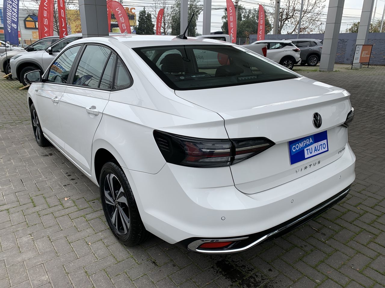 VOLKSWAGEN - 5