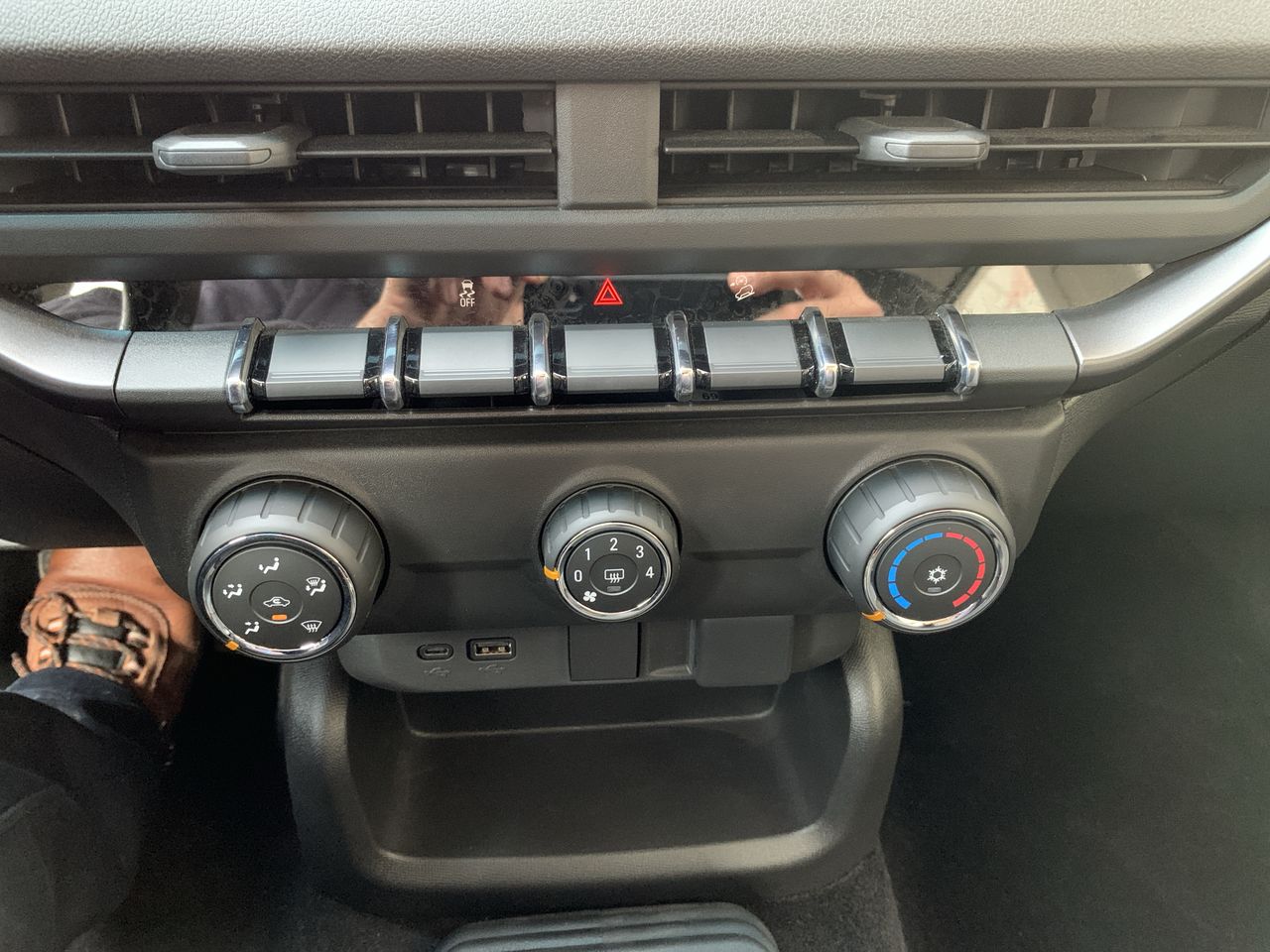 CHEVROLET - 30