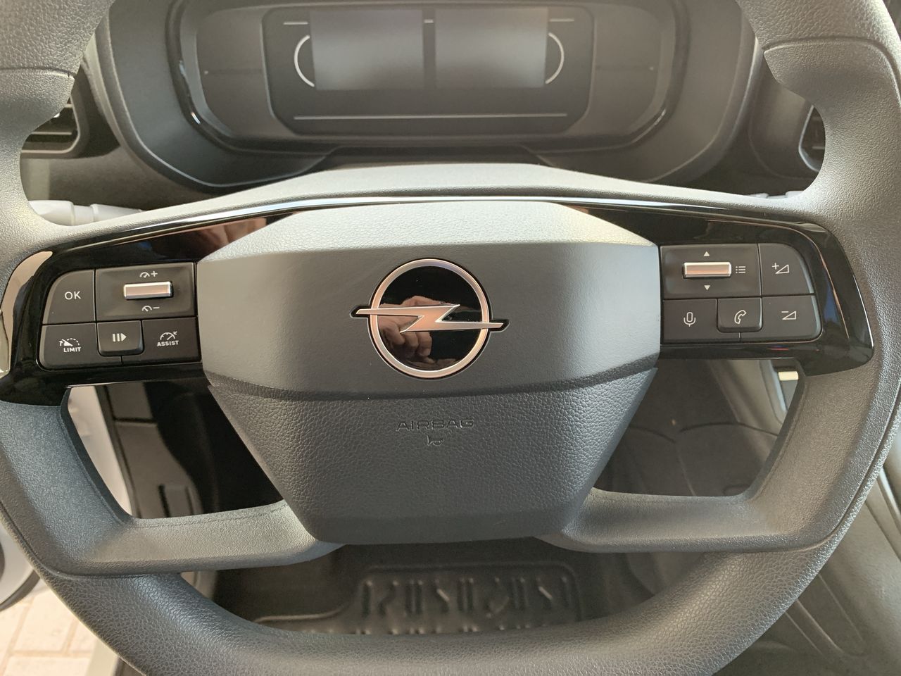 OPEL - 24