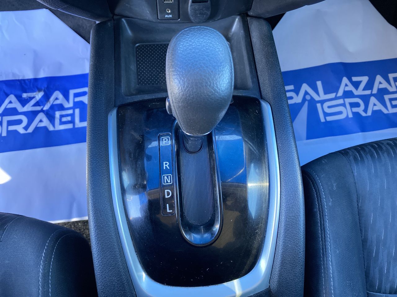 NISSAN - 28