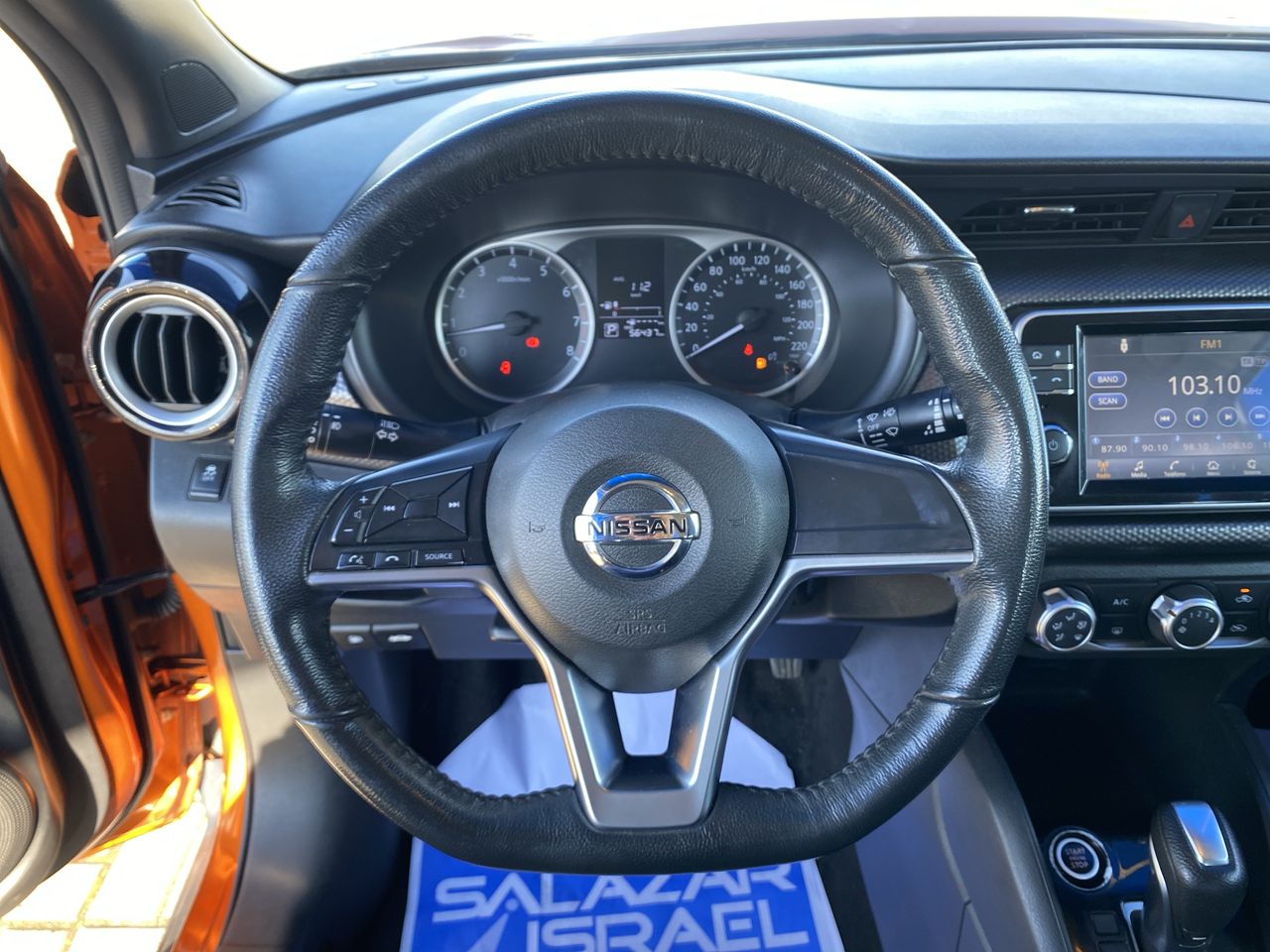 NISSAN - 24