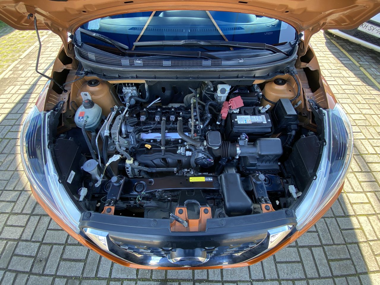 NISSAN - 16