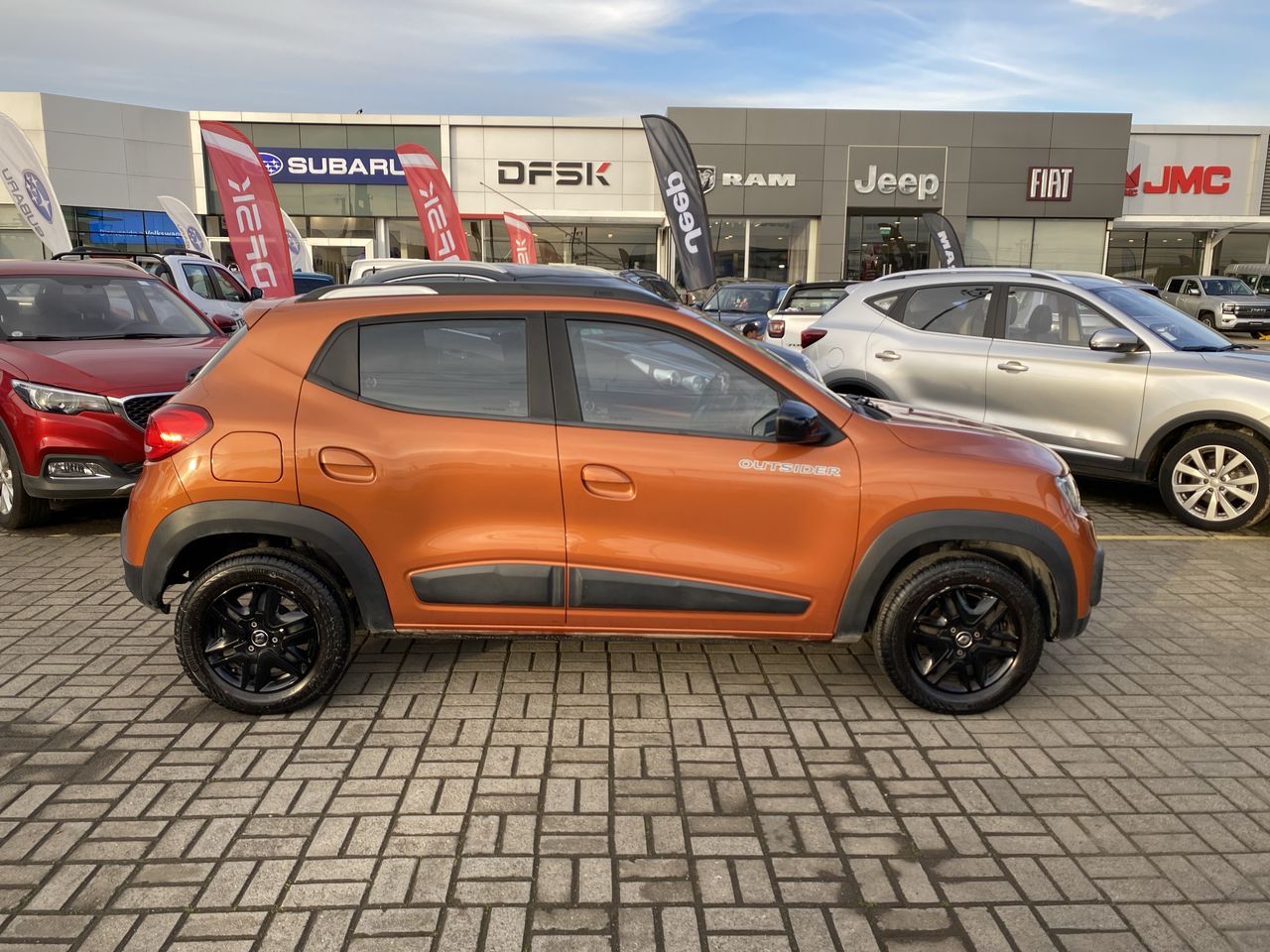 RENAULT - 8
