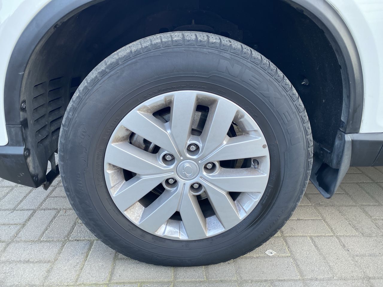 SSANGYONG - 15