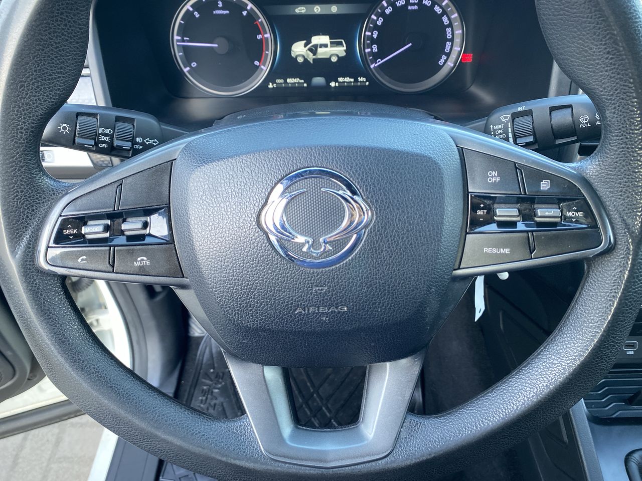 SSANGYONG - 25