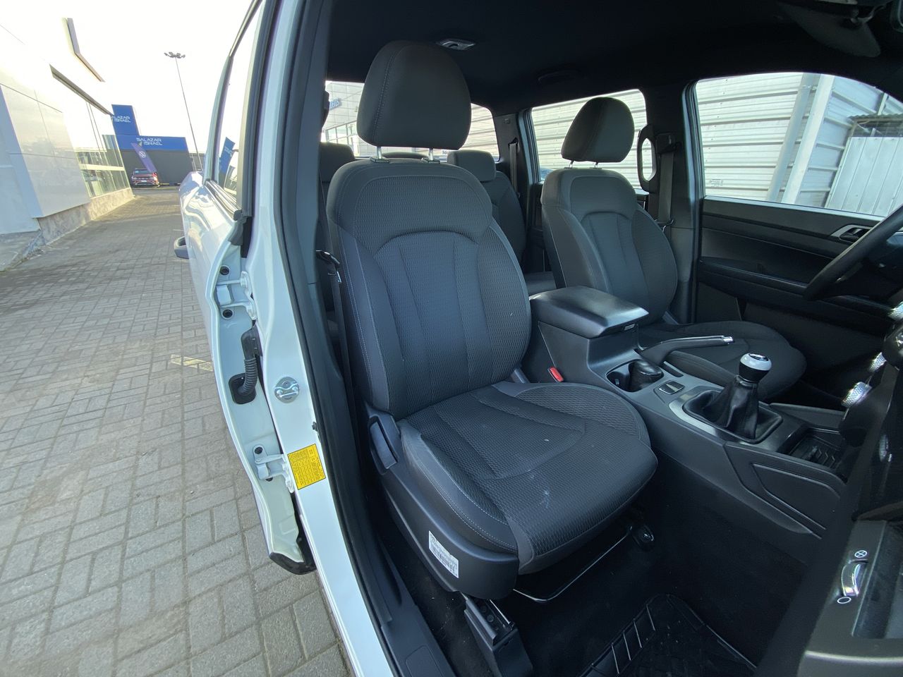 SSANGYONG - 31