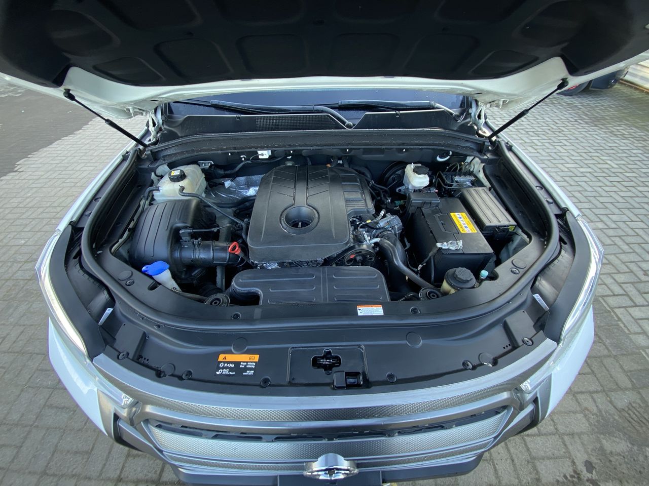 SSANGYONG - 16
