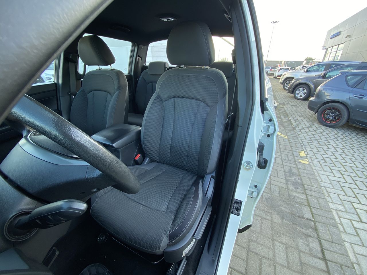 SSANGYONG - 23