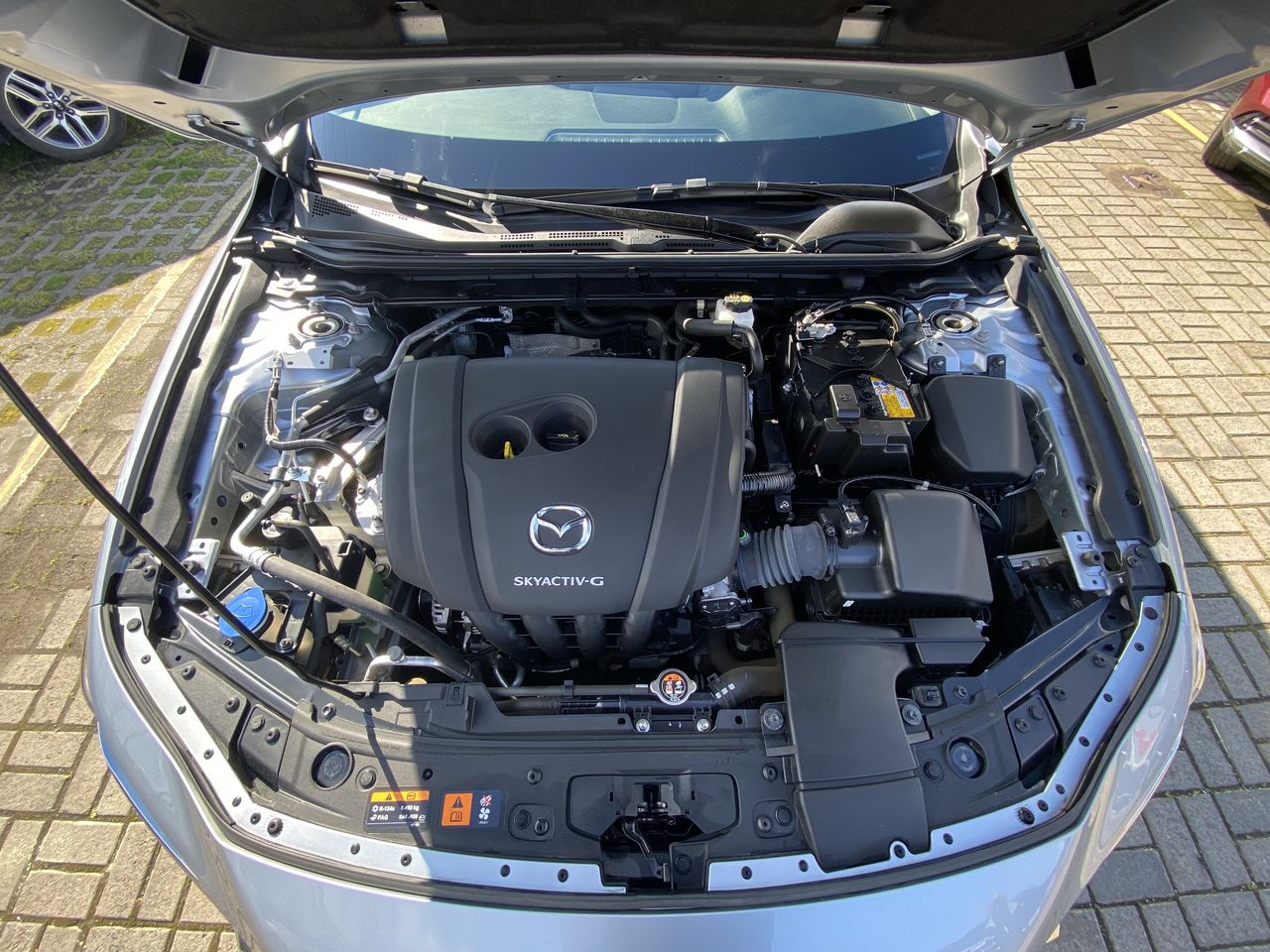 MAZDA - 16