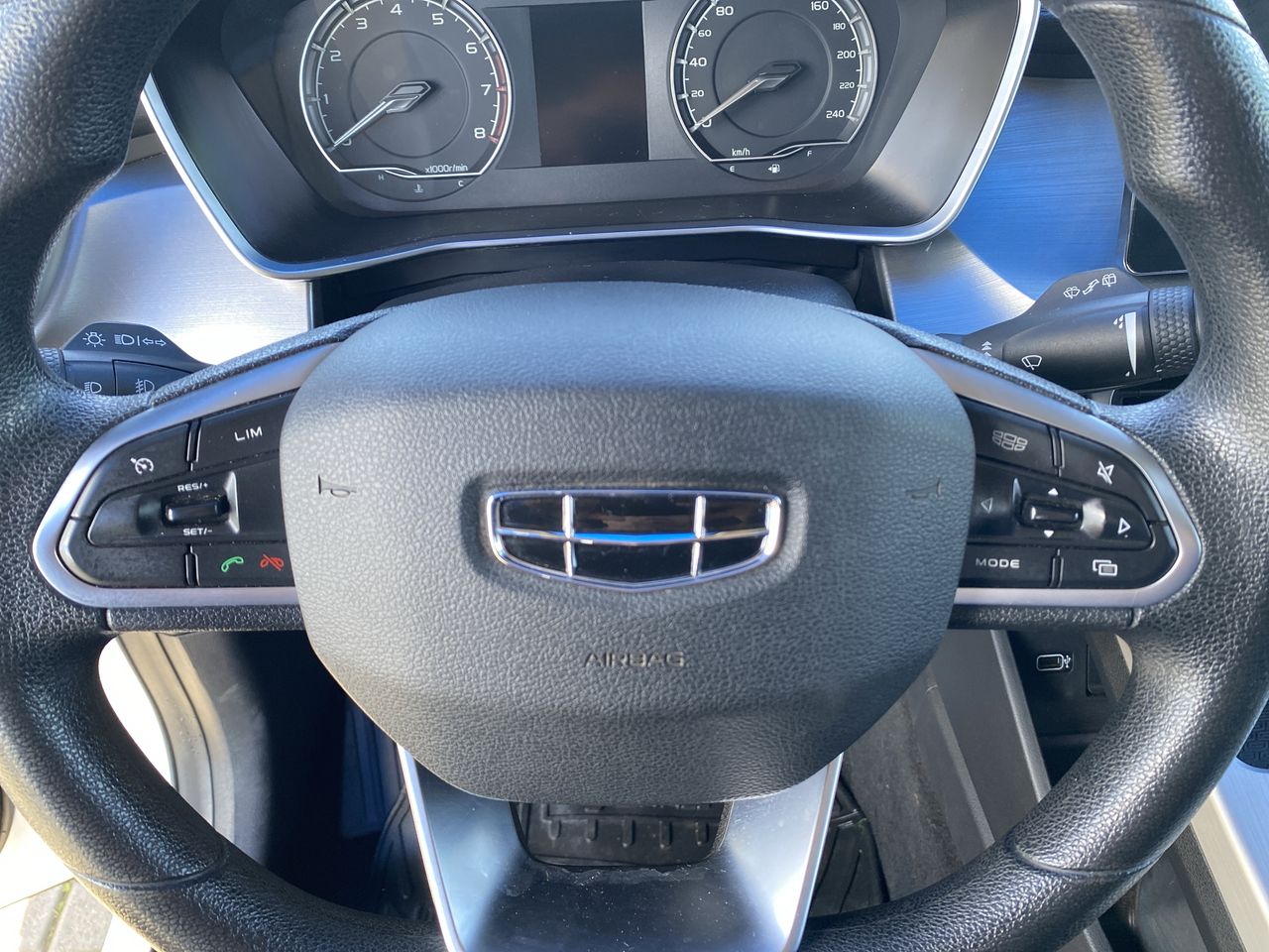 GEELY - 25