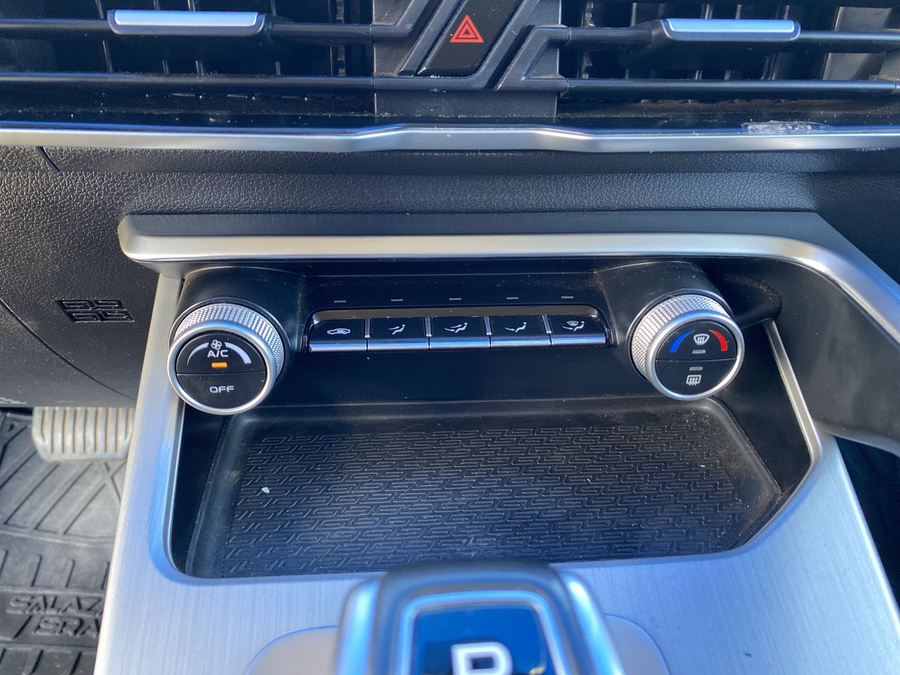 GEELY - 29