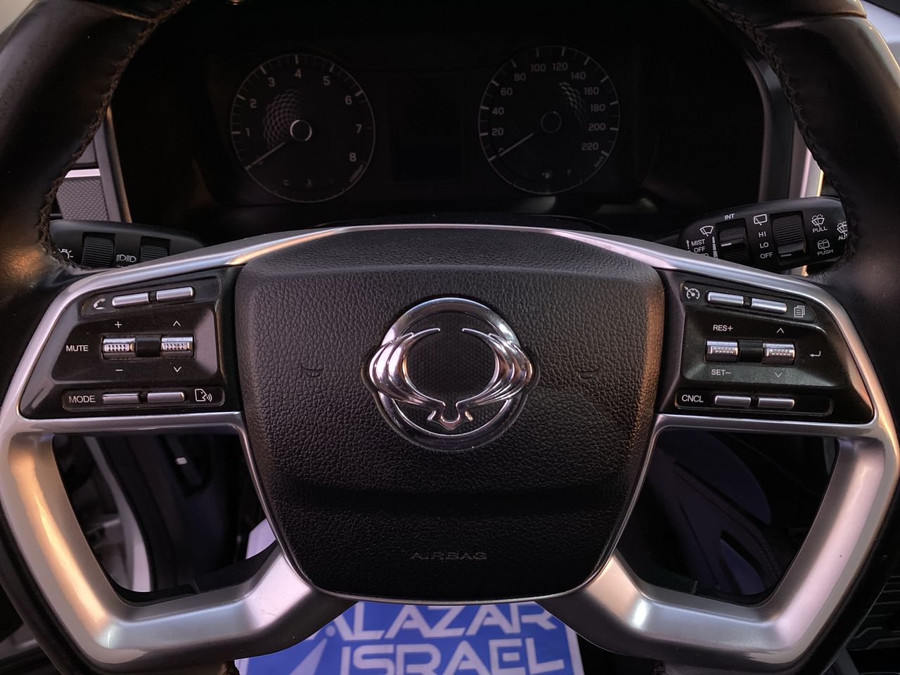 SSANGYONG - 25
