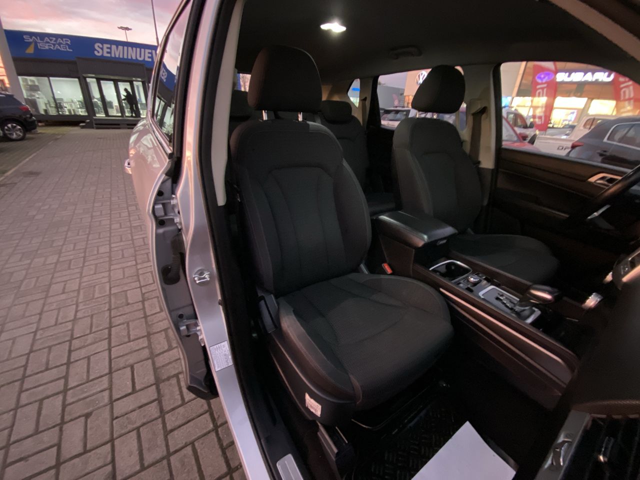 SSANGYONG - 32