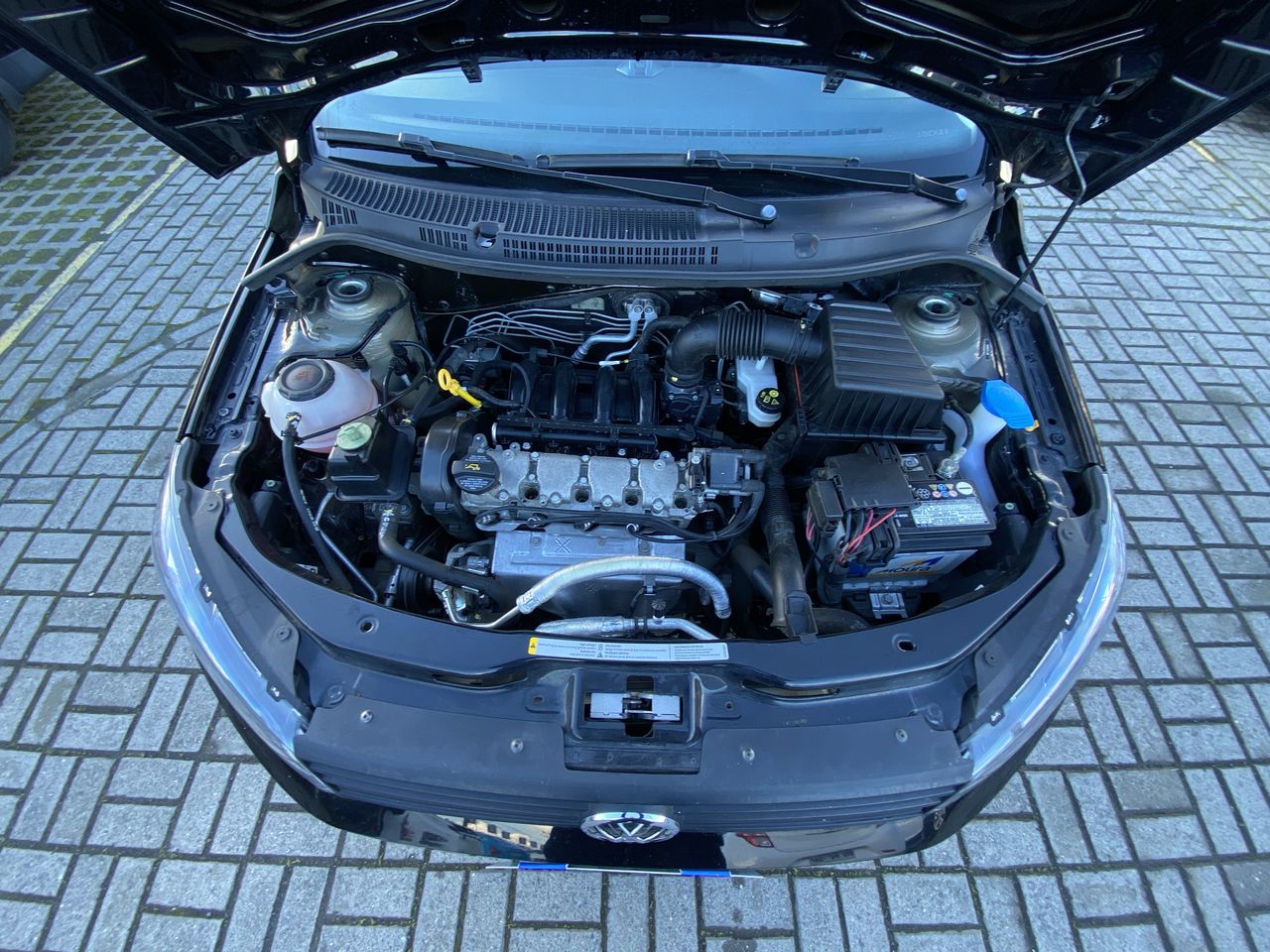 VOLKSWAGEN - 16