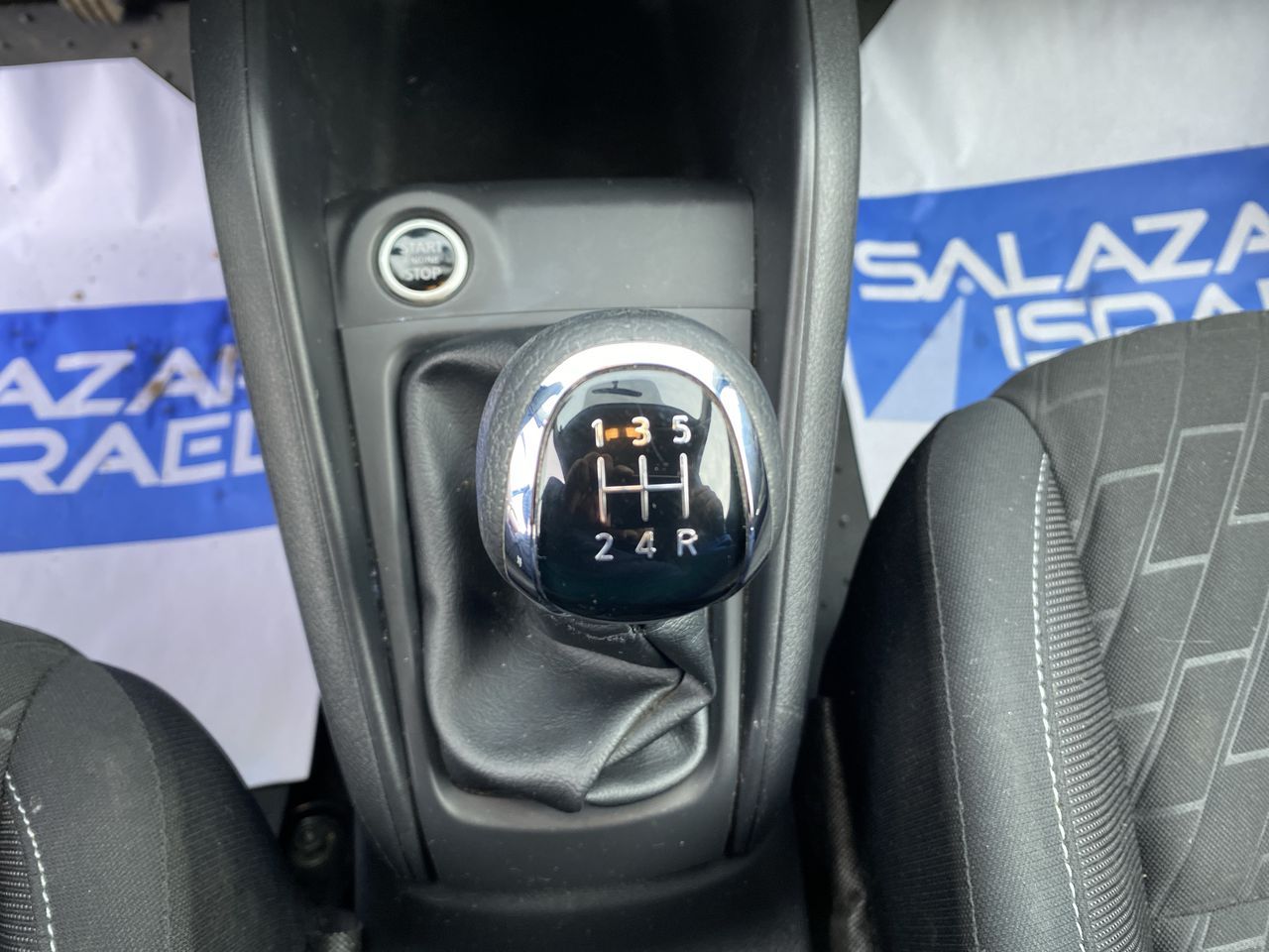 NISSAN - 30