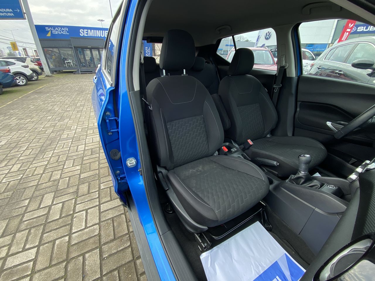 NISSAN - 32