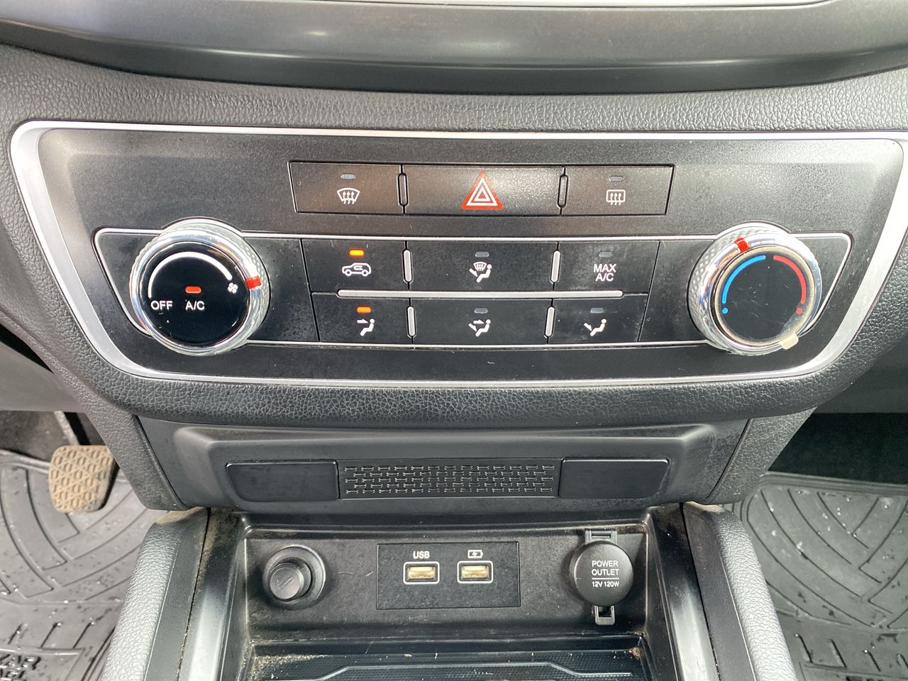 SSANGYONG - 28