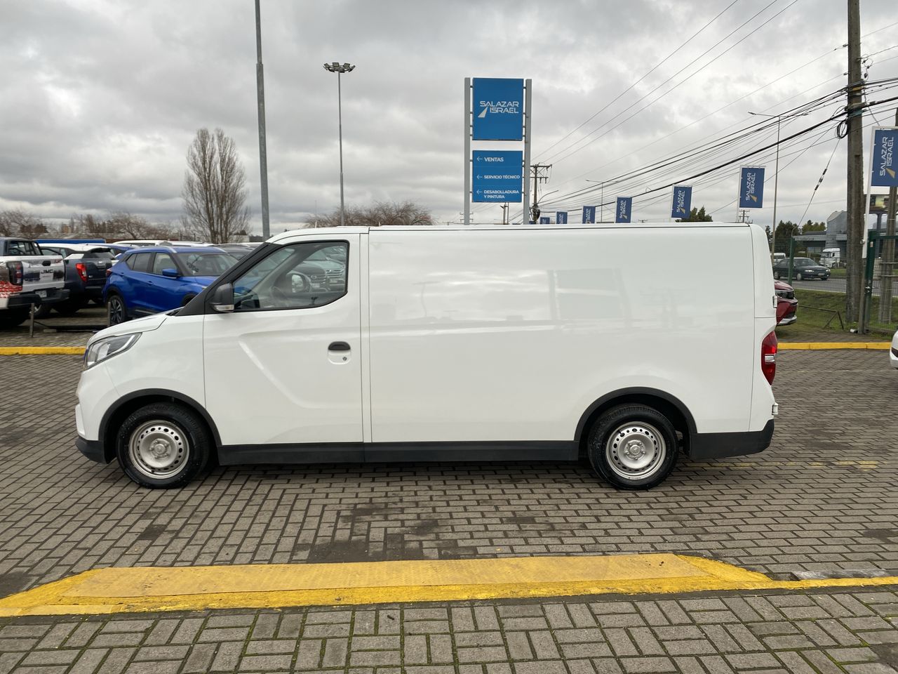 MAXUS - 4