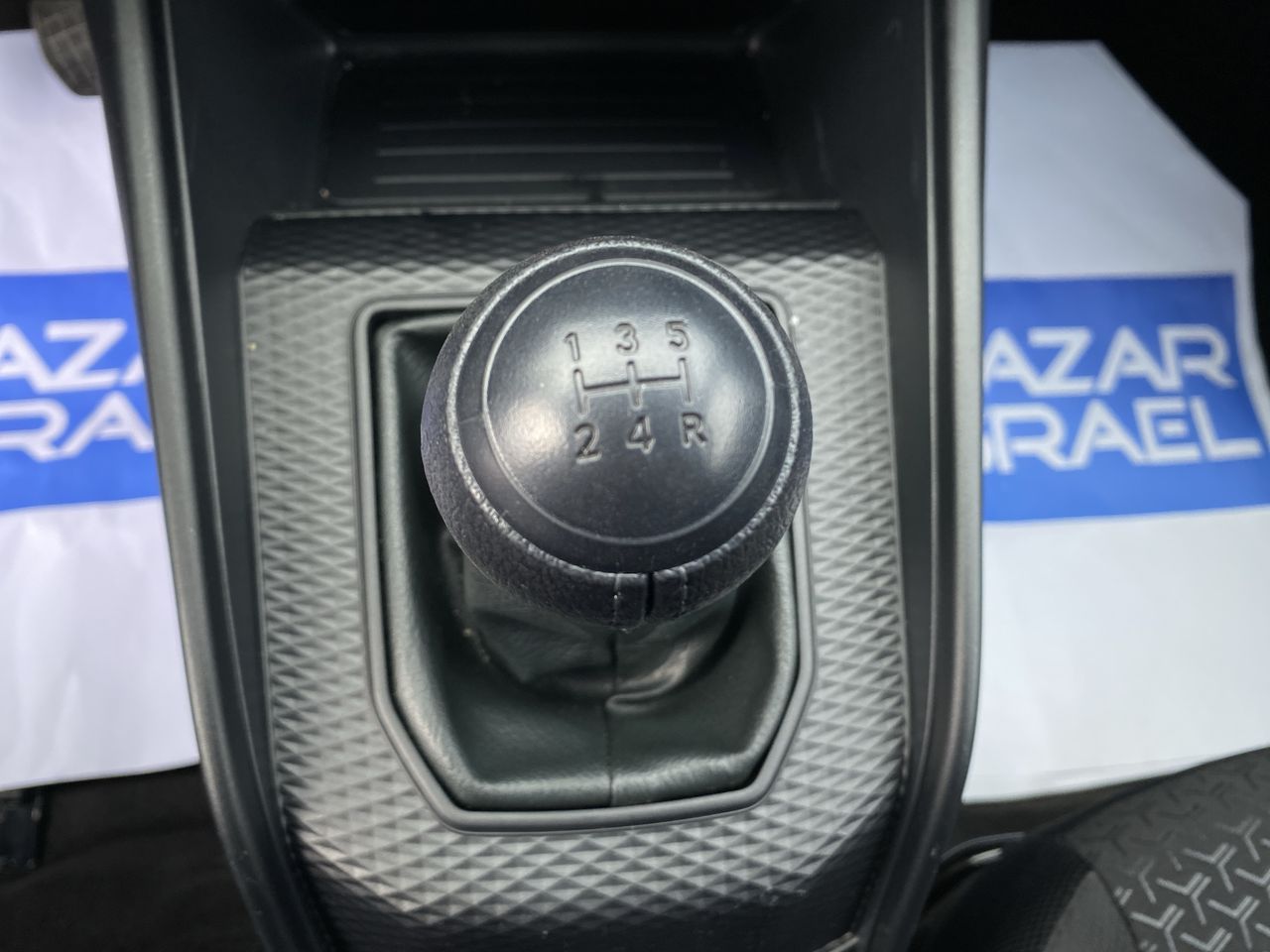 TOYOTA - 28