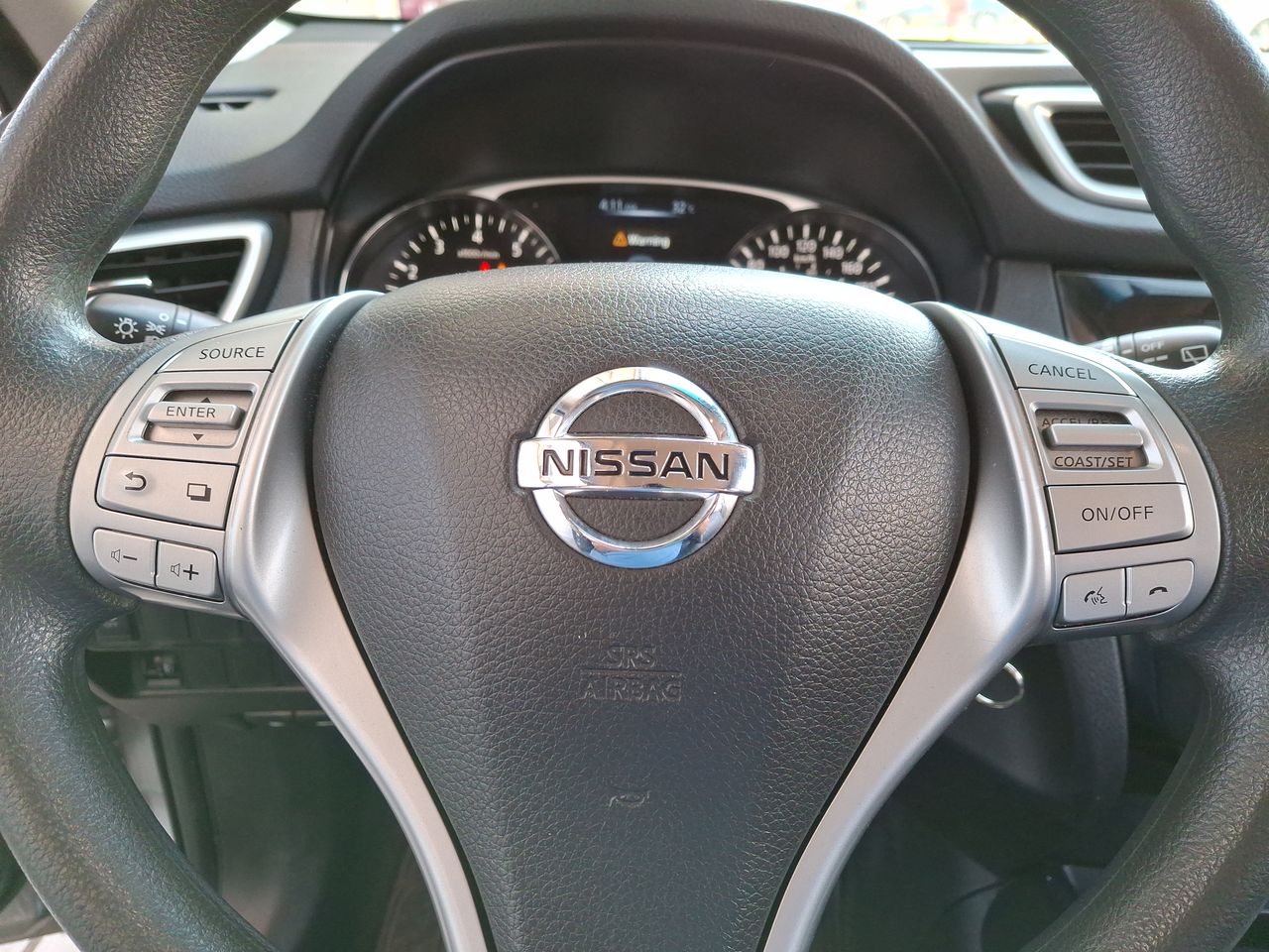 NISSAN - 25