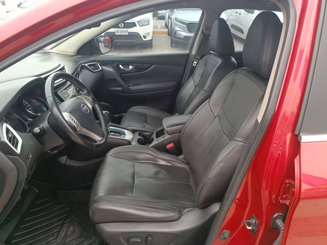 NISSAN - 25