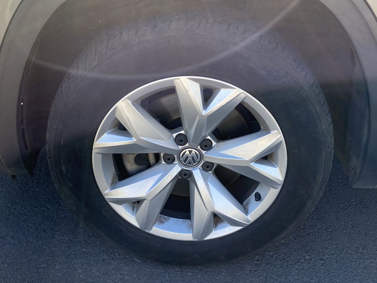 VOLKSWAGEN - 17