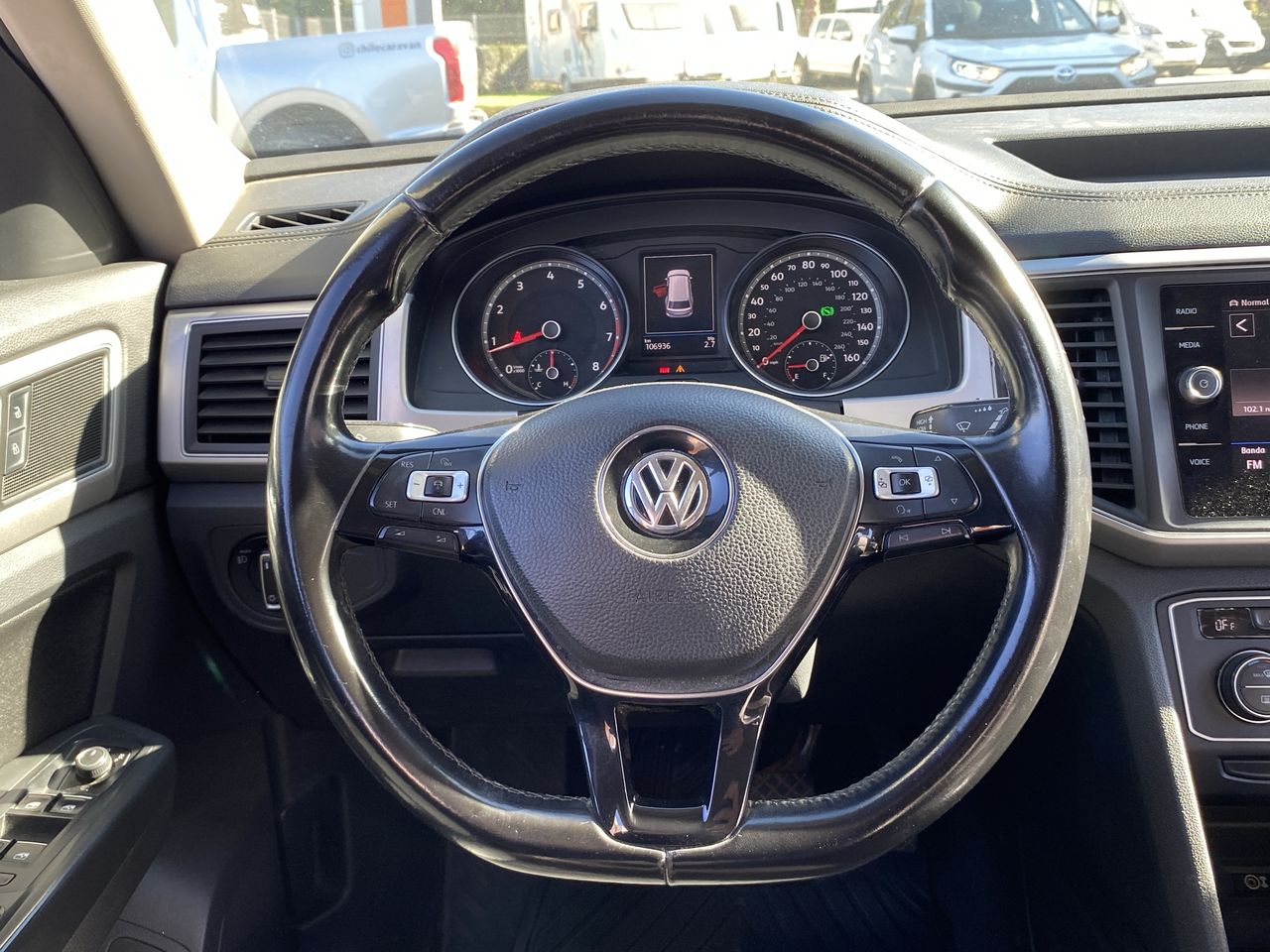 VOLKSWAGEN - 26