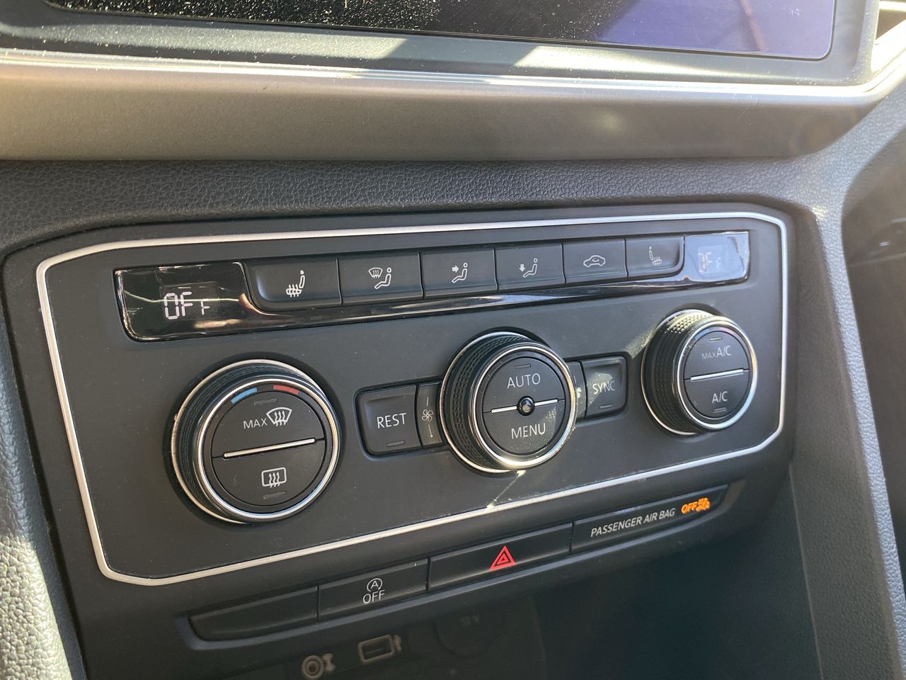 VOLKSWAGEN - 31
