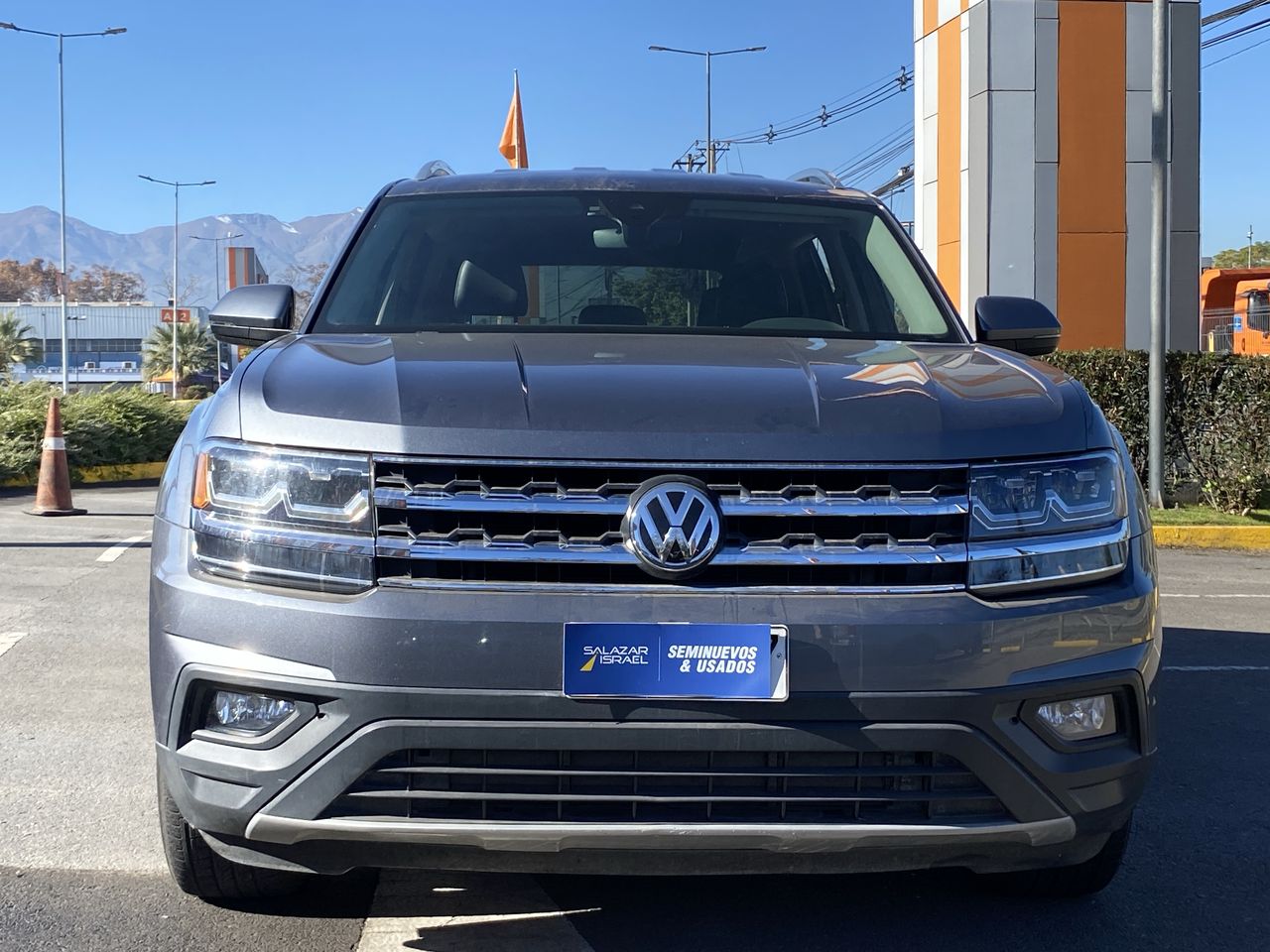 VOLKSWAGEN - 2