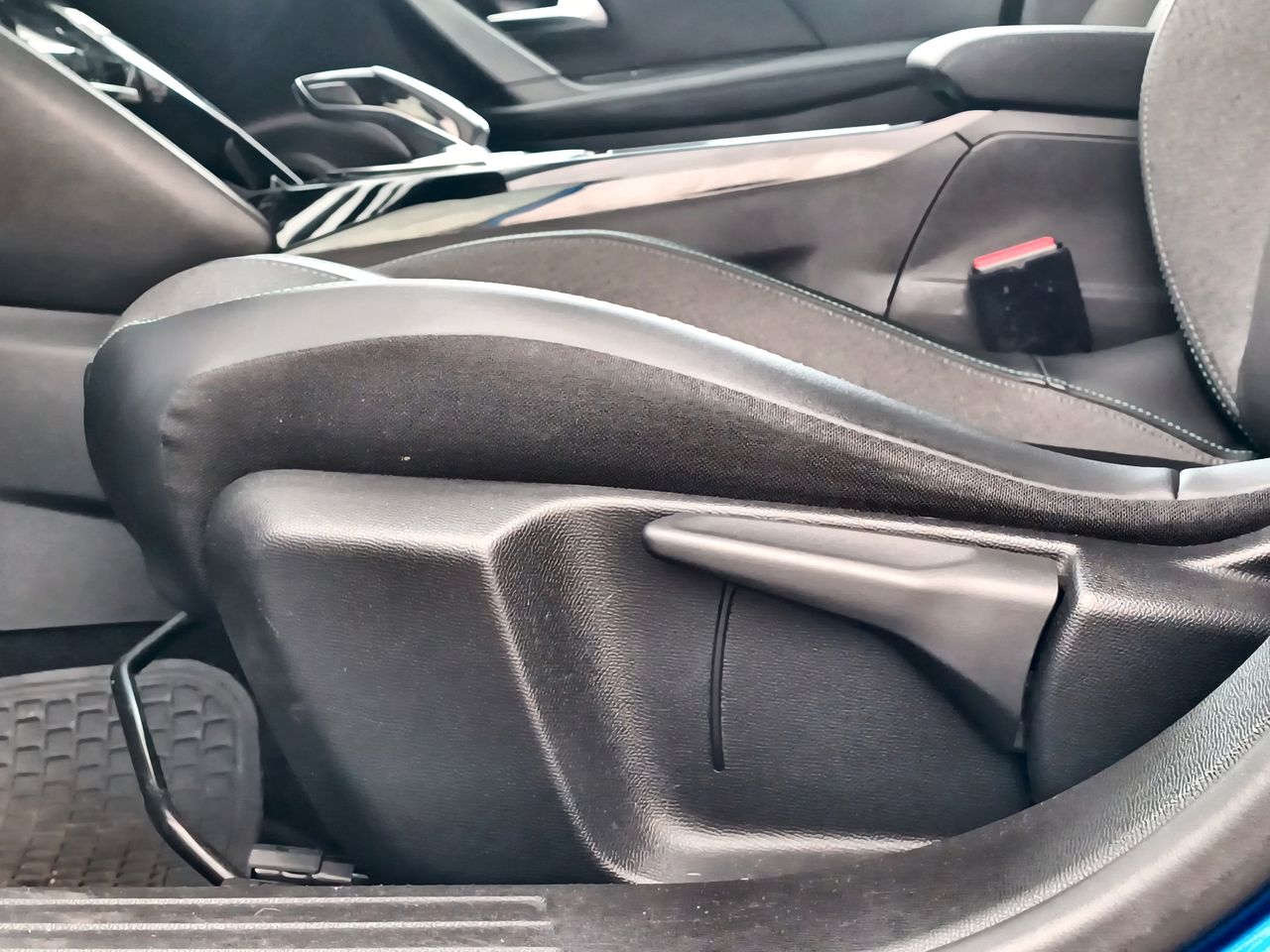 PEUGEOT - 24